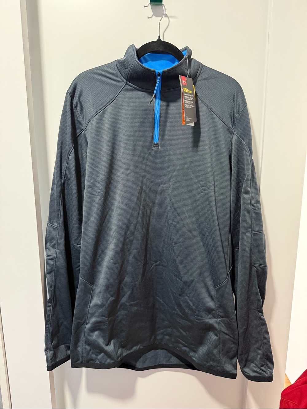 Under Armour Men's Charcoal Cold Gear Half-Zip Pullover with Blue Trim